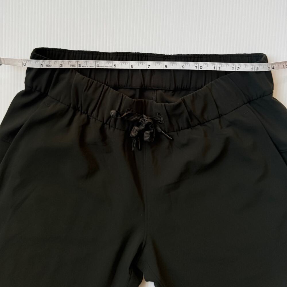 Lululemon On The Fly Pant Women's 6 Green 7/8 Jogger Gorpcore Travel Athleisure - Picture 16 of 16